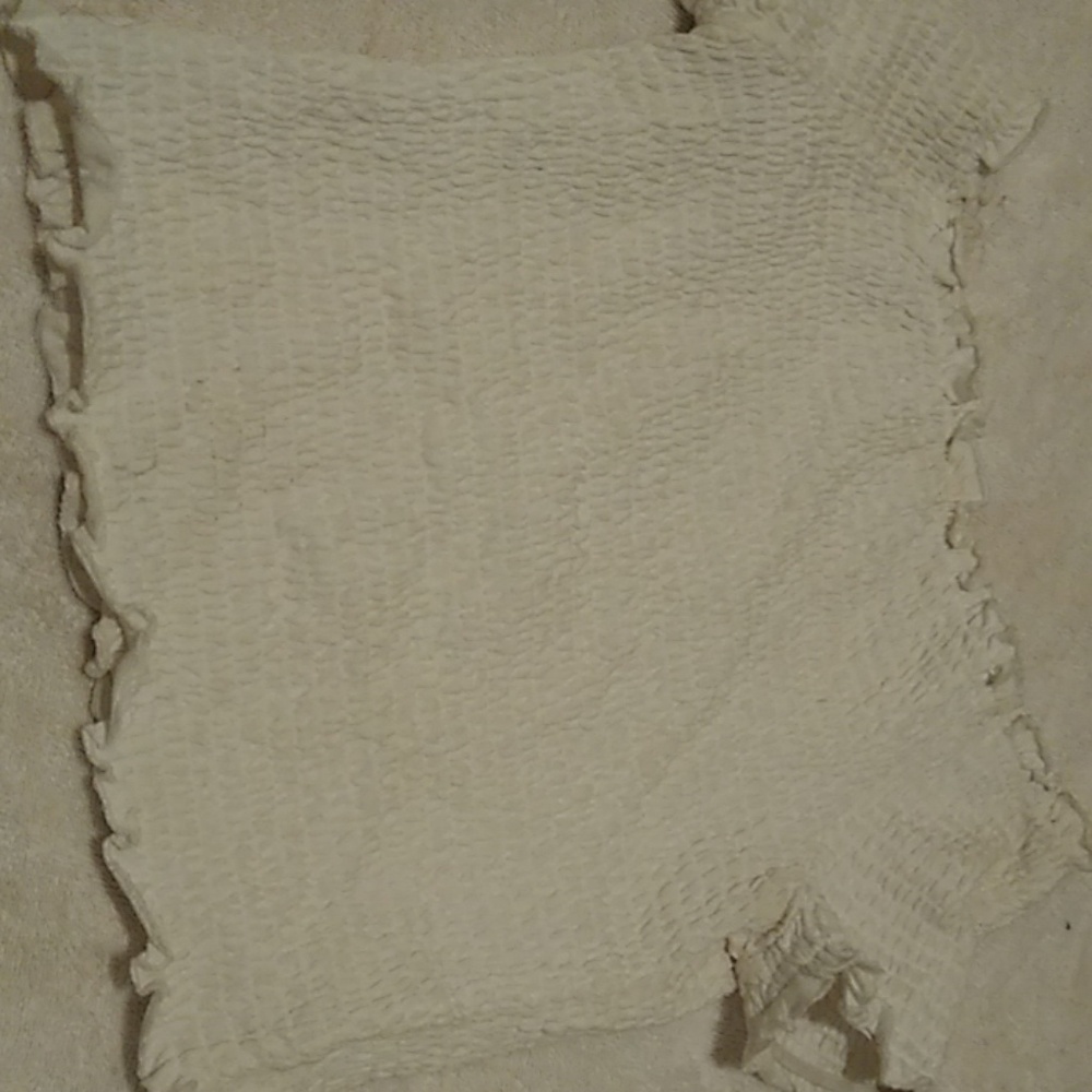 White sinched crop top(comes with lotion)